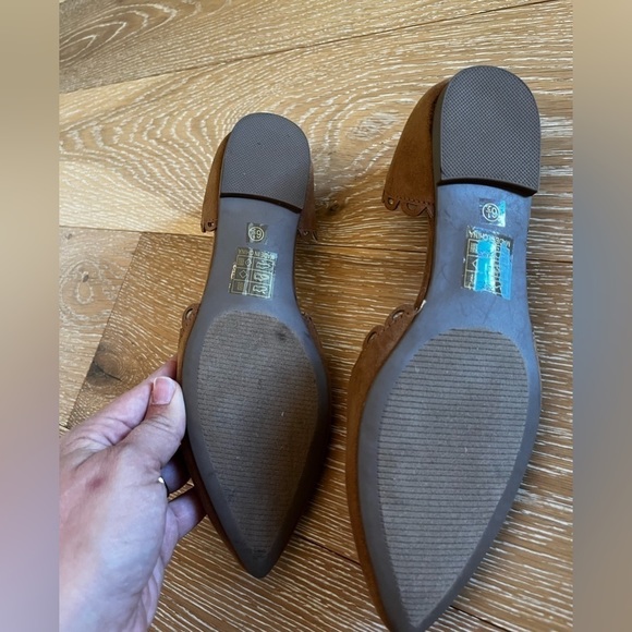 JOURNEE Jezlin Flat (Women) - Picture 7 of 11